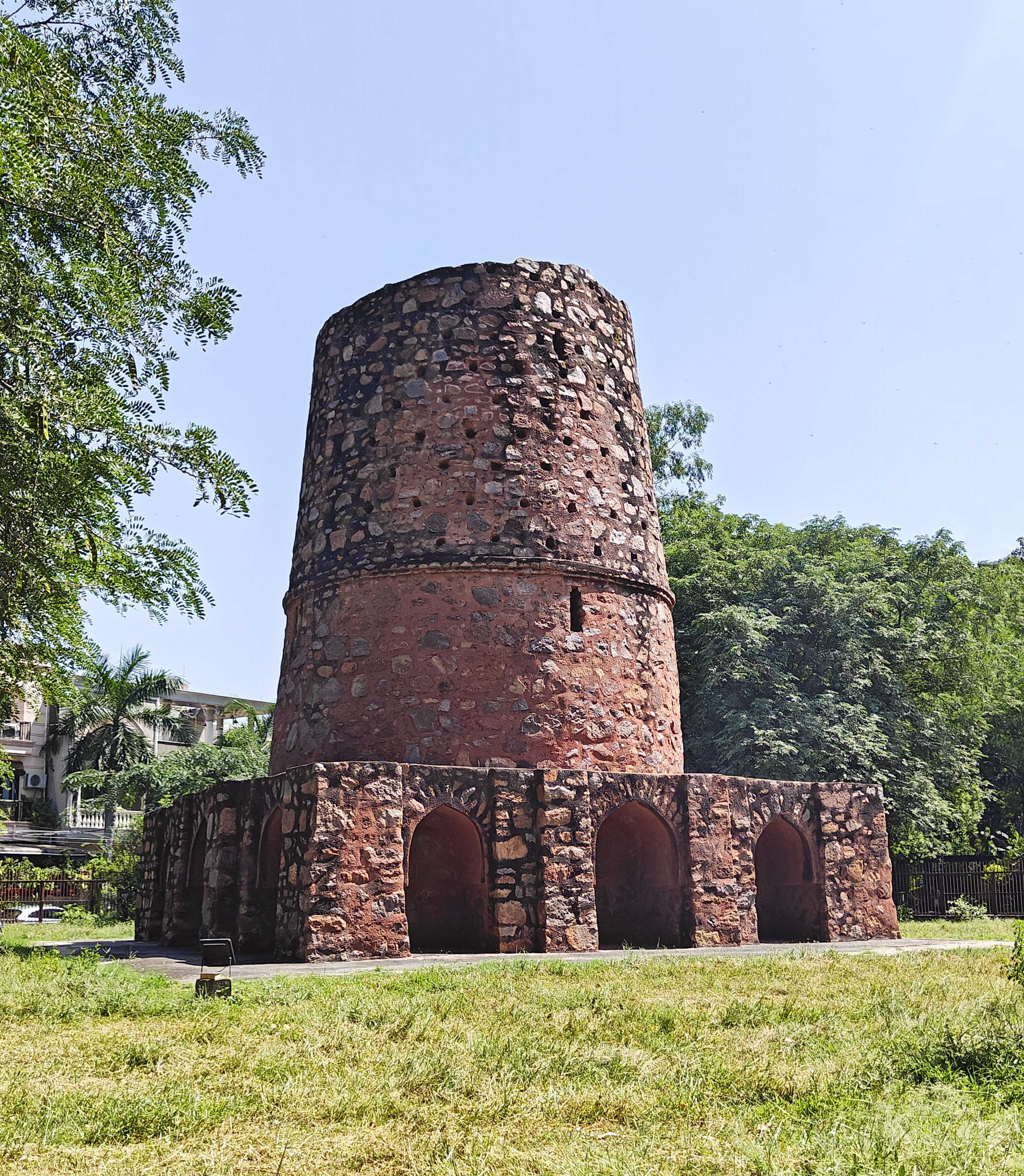 Chor Minar in Hauz Khas delhi built during the reign of Firozshah Tughlaq