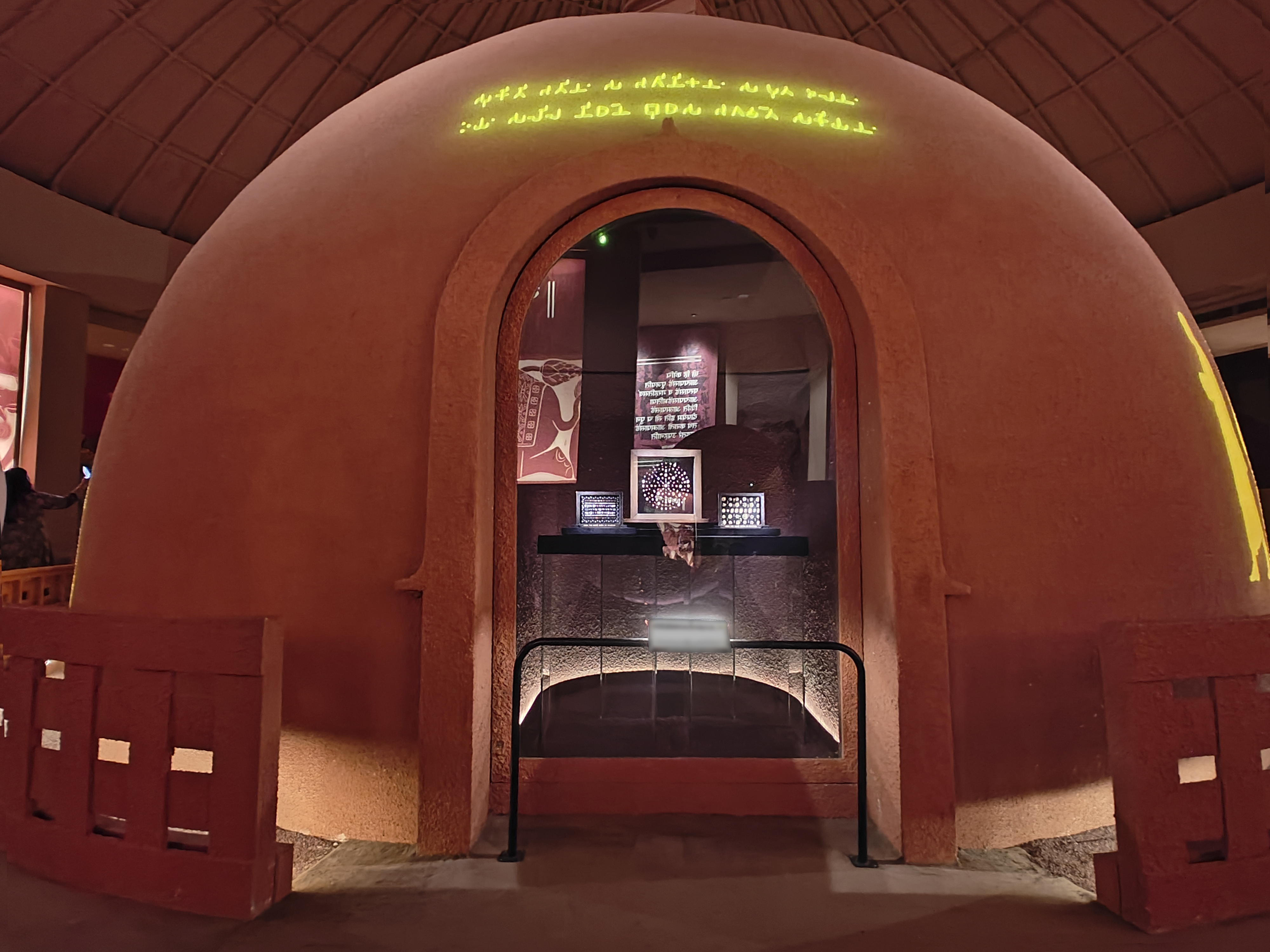 The Light of the Lotus: Relics of the Awakened One - Piprawah Gems - Buddha